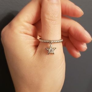 ☀️2 for $20☀️BNWOT ⭐ Dangling Star Ring ⭐